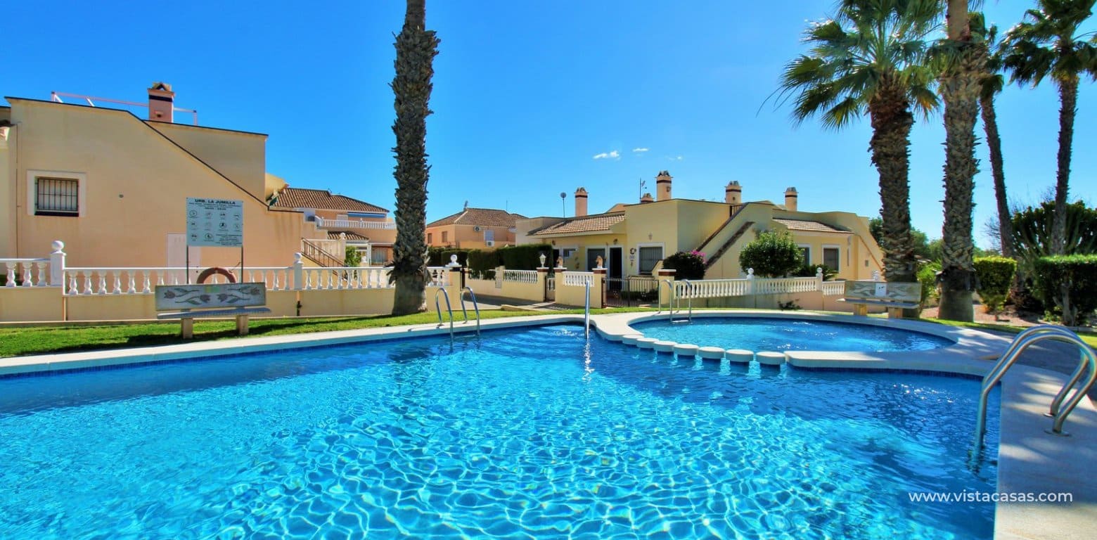 2 sypialnia Bungalow na sprzedaż w Playa Flamenca z basenem - 169 000 € (Ref: 9622234)