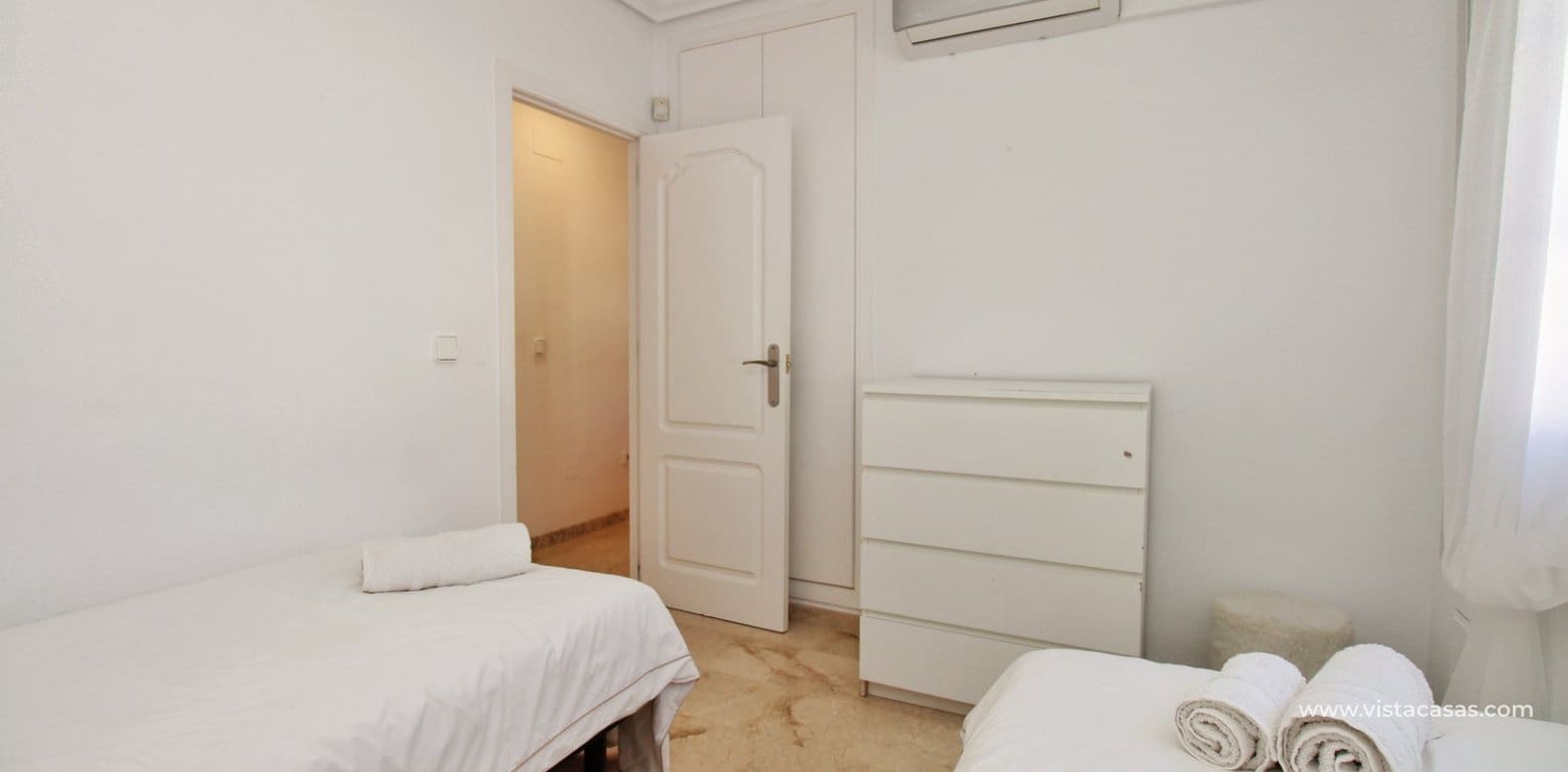 2 Zimmer Apartment zu verkaufen in Villamartin mit Pool - 184.900 € (Ref: 9625311)