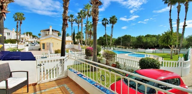 4 bedroom Townhouse for sale in Villamartin, Orihuela with pool - € 295,000 (Ref: 9626347)