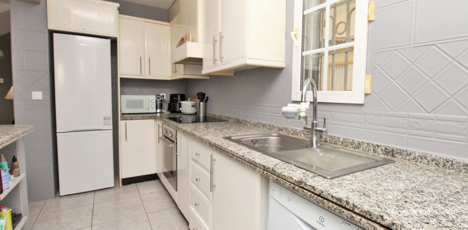 4 bedroom Townhouse for sale in Villamartin with pool - € 295,000 (Ref: 9626347)