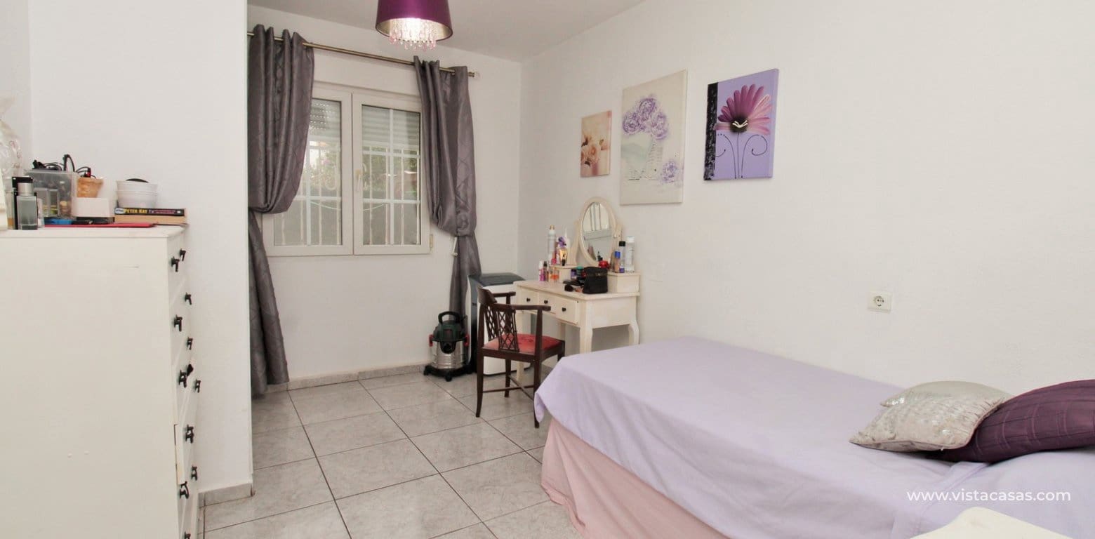 4 bedroom Townhouse for sale in Villamartin with pool - € 295,000 (Ref: 9626347)