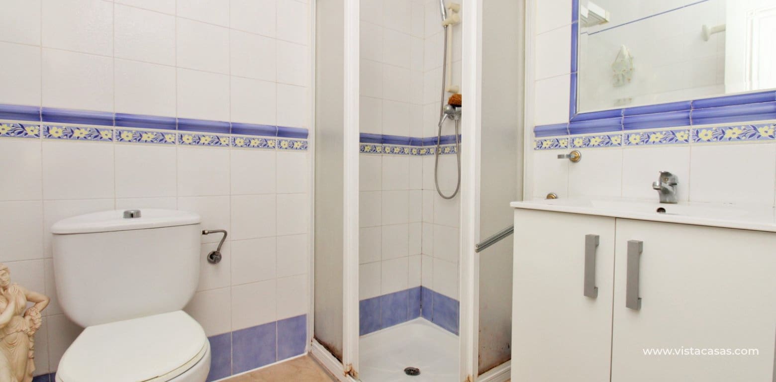 4 bedroom Townhouse for sale in Villamartin with pool - € 295,000 (Ref: 9626347)