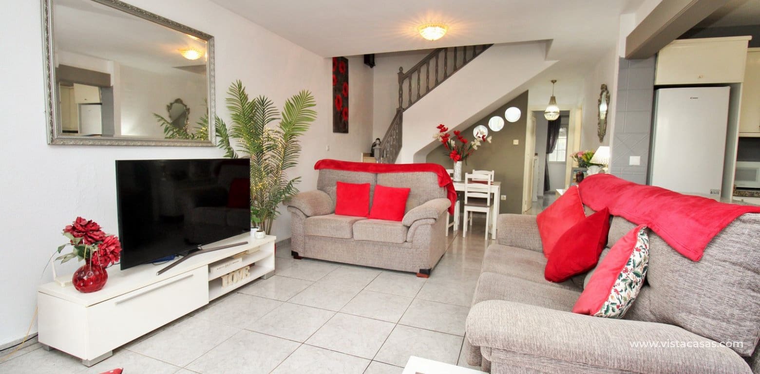 4 bedroom Townhouse for sale in Villamartin with pool - € 295,000 (Ref: 9626347)