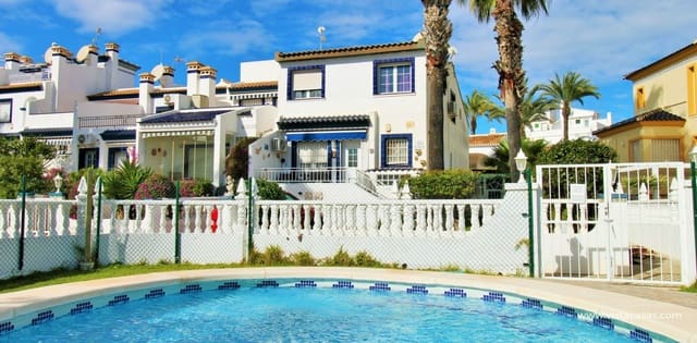 4 bedroom Townhouse for sale in Villamartin, Orihuela with pool - € 295,000 (Ref: 9626347)