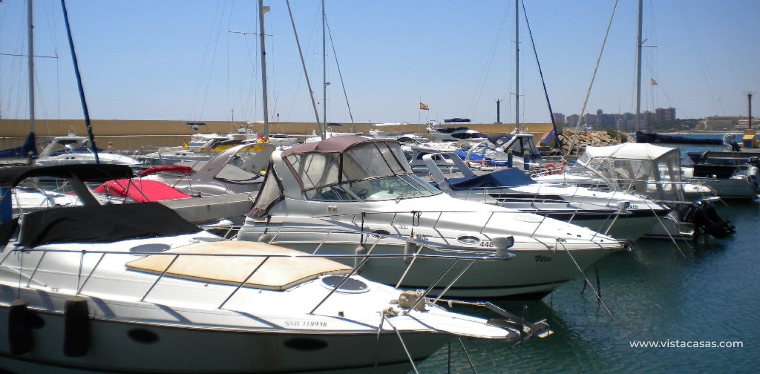 2 quarto Bungalow para venda em Villamartin com piscina - 229 900 € (Ref: 9634747)