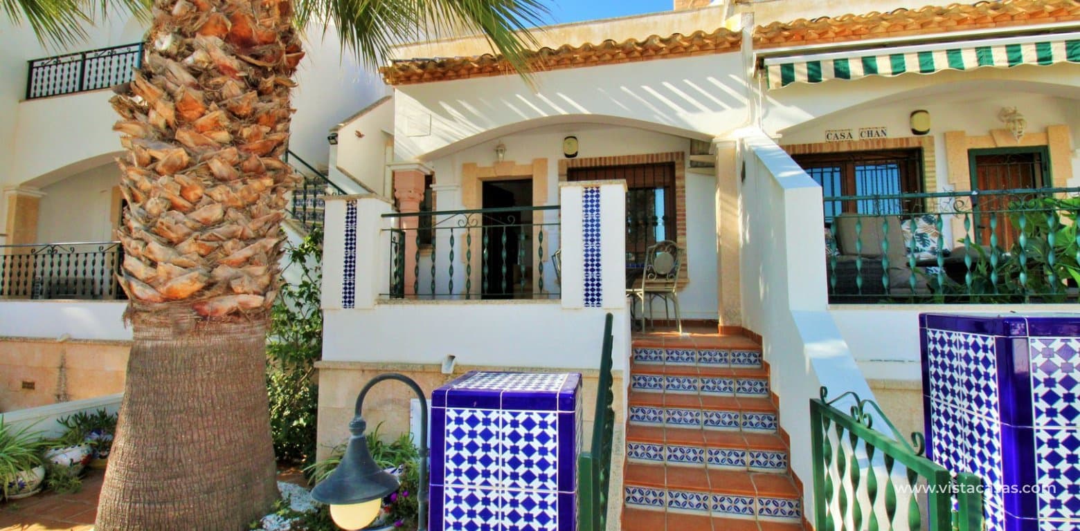 2 quarto Bungalow para venda em Villamartin com piscina - 229 900 € (Ref: 9634747)