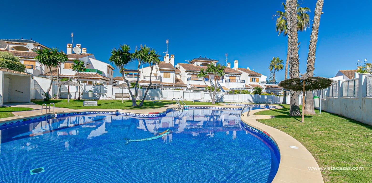 2 bedroom Townhouse for sale in Pilar de la Horadada - € 235,000 (Ref: 9634755)