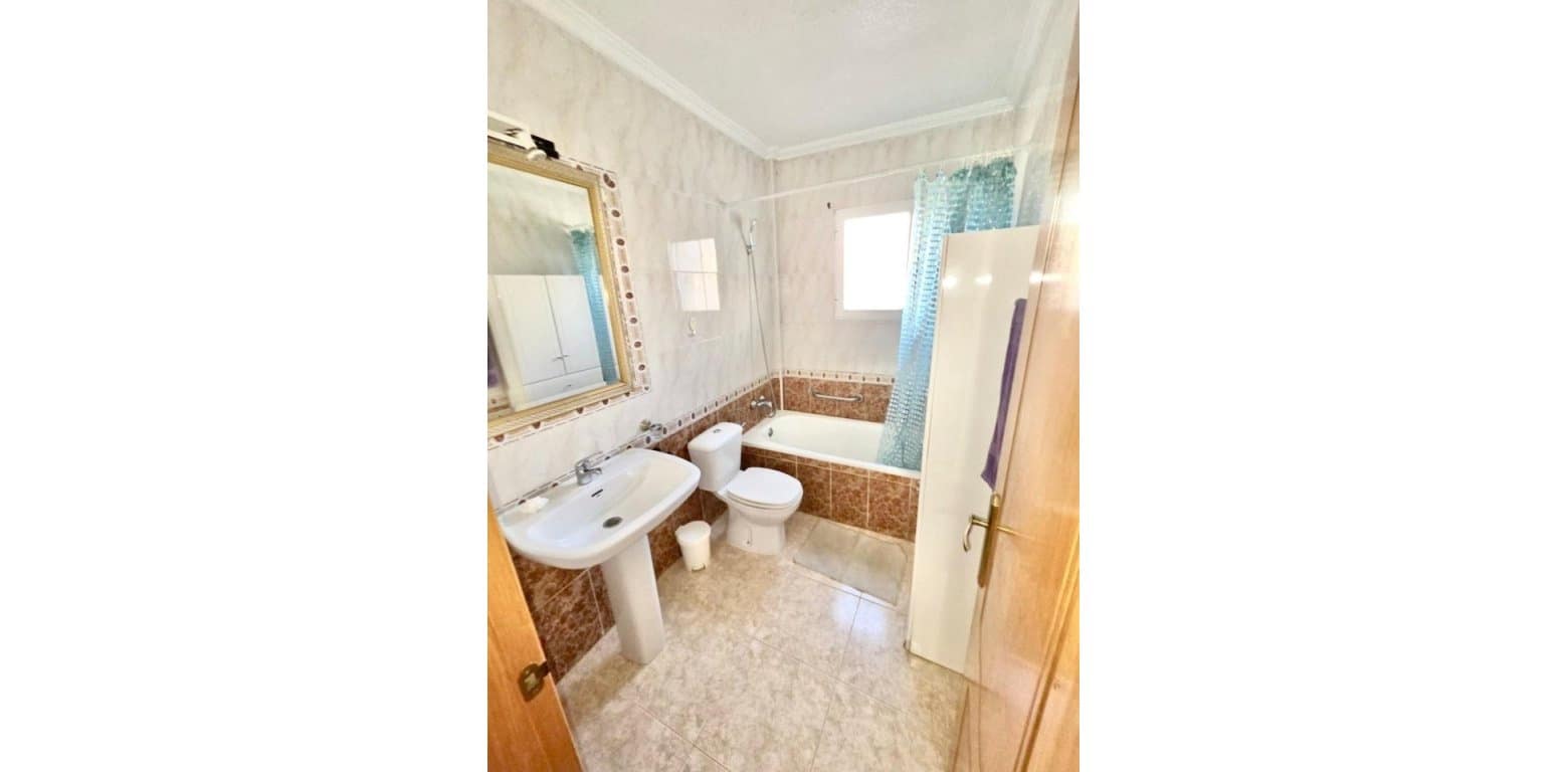 3 chambre Maison de Ville à vendre à Playa Flamenca - 248 000 € (Ref: 9638027)