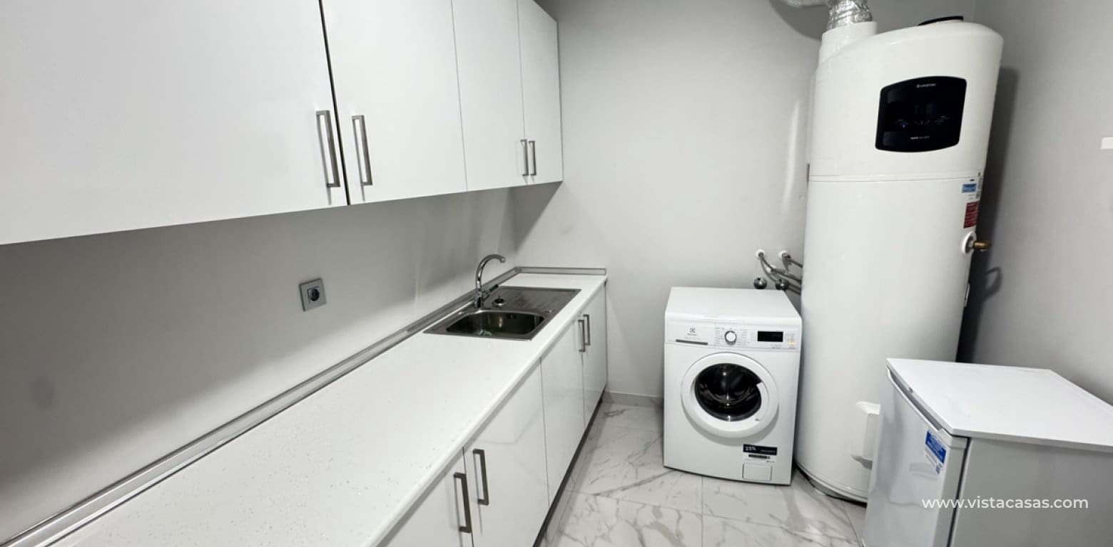 5 sypialnia Willa na sprzedaż w Villamartin - 480 000 € (Ref: 9639886)