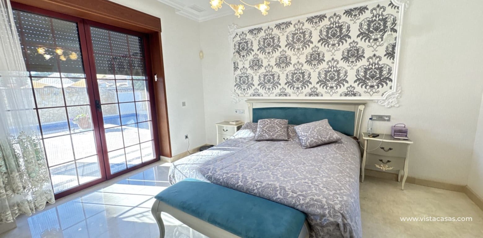 4 Zimmer Villa zu verkaufen in Cabo Roig - 1.700.000 € (Ref: 9639887)