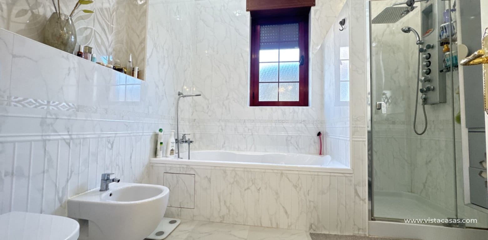 4 Zimmer Villa zu verkaufen in Cabo Roig - 1.700.000 € (Ref: 9639887)