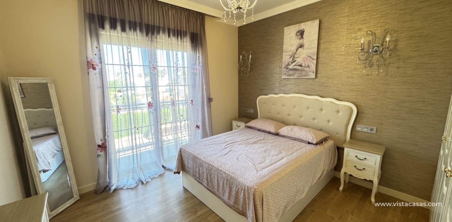 4 Zimmer Villa zu verkaufen in Cabo Roig - 1.700.000 € (Ref: 9639887)