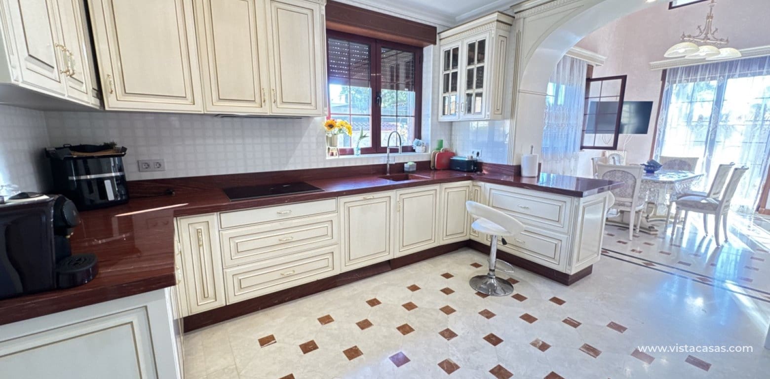 4 Zimmer Villa zu verkaufen in Cabo Roig - 1.700.000 € (Ref: 9639887)