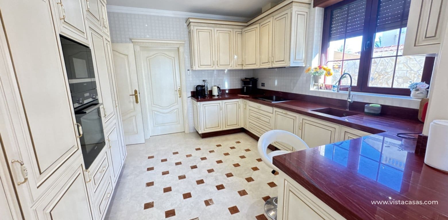 4 Zimmer Villa zu verkaufen in Cabo Roig - 1.700.000 € (Ref: 9639887)