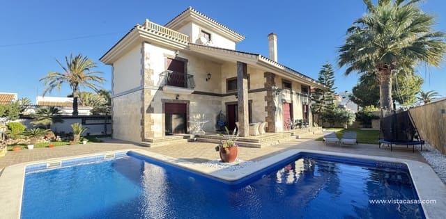 4 Zimmer Villa zu verkaufen in Cabo Roig, Orihuela - 1.700.000 € (Ref: 9639887)