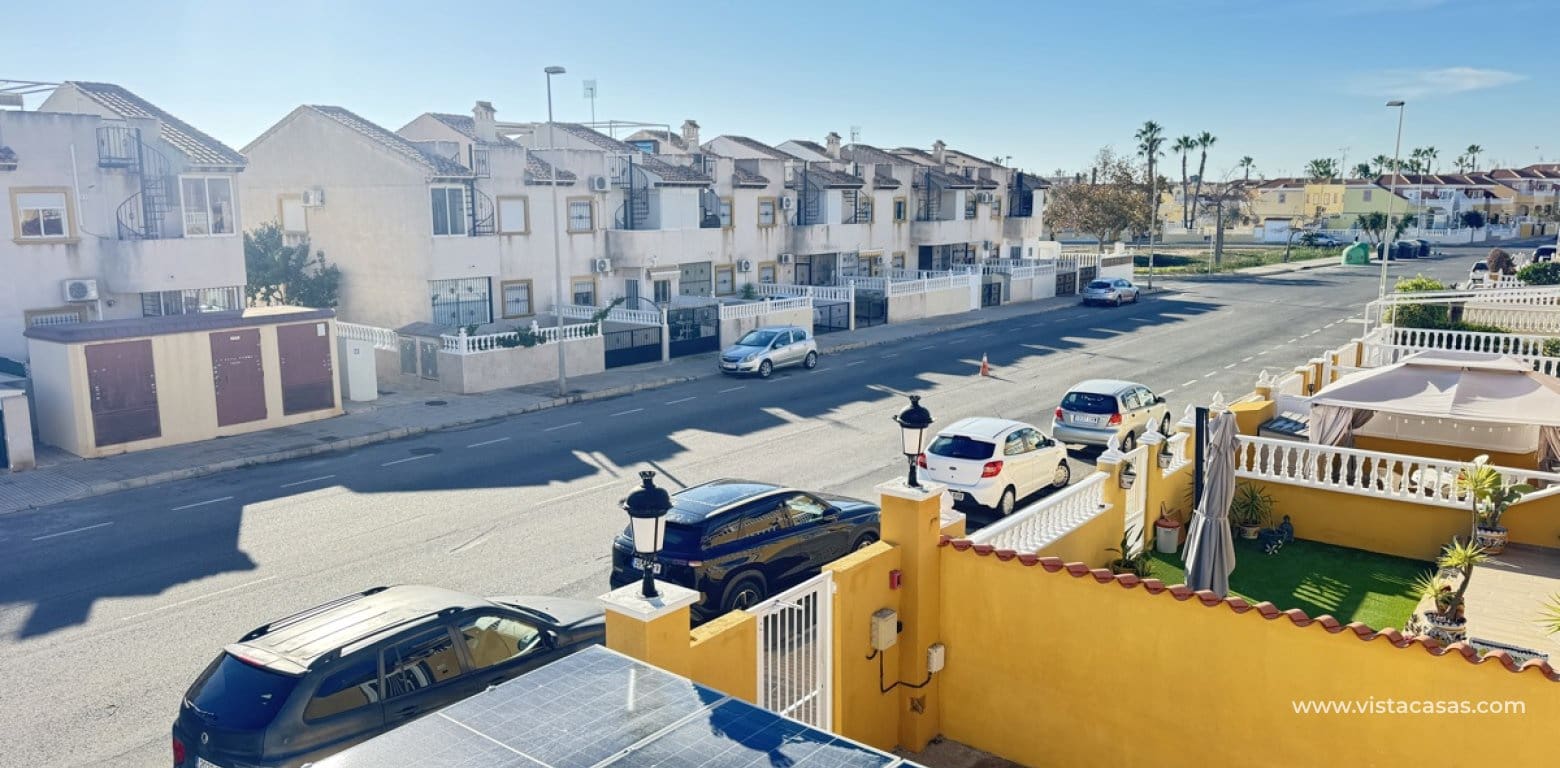 Casa de 2 habitaciones en Cabo Roig en venta - 219.000 € (Ref: 9639888)