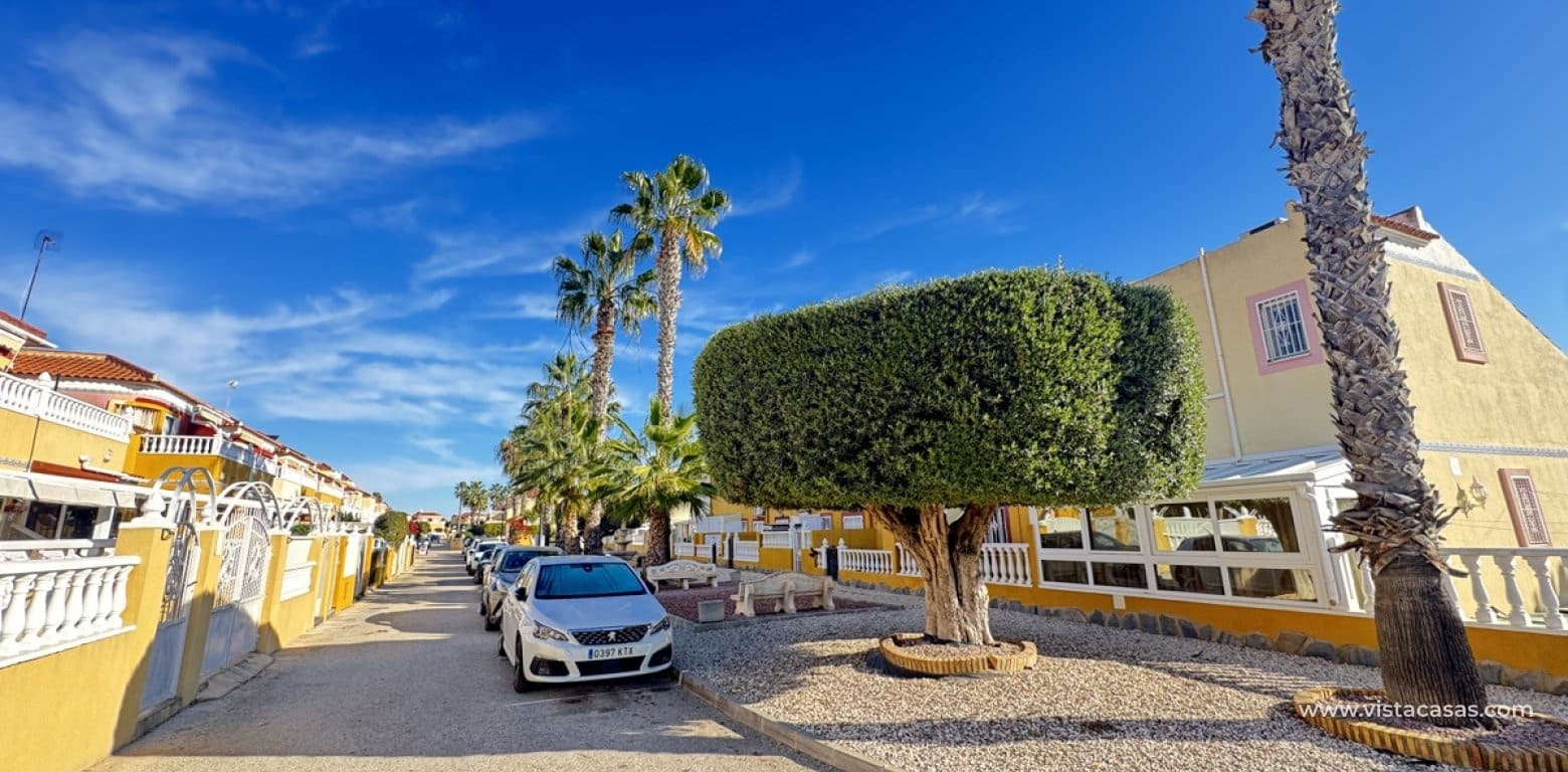 Casa de 2 habitaciones en Cabo Roig en venta - 219.000 € (Ref: 9639888)