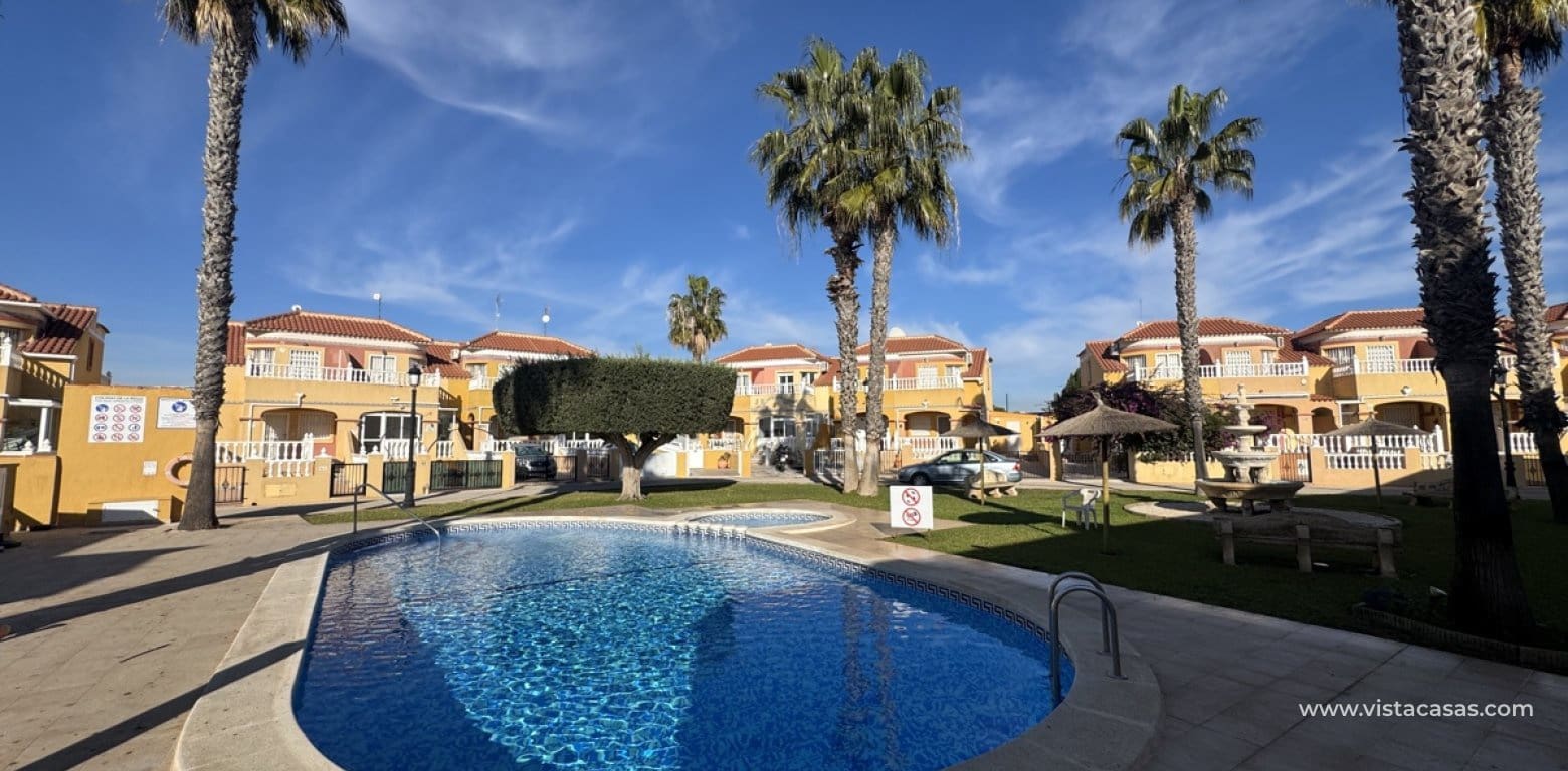 Casa de 2 habitaciones en Cabo Roig en venta - 219.000 € (Ref: 9639888)
