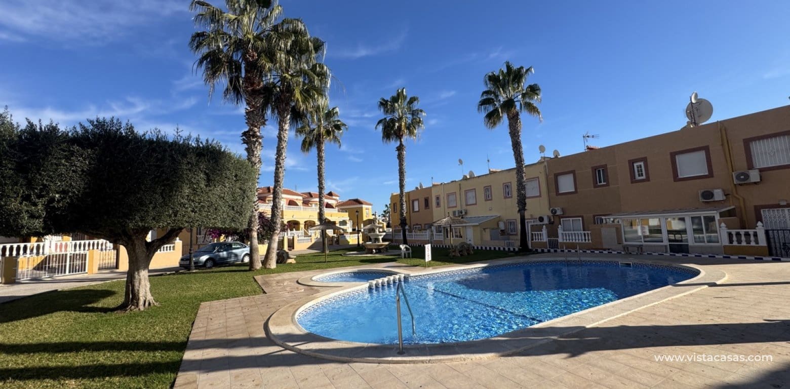 Casa de 2 habitaciones en Cabo Roig en venta - 219.000 € (Ref: 9639888)
