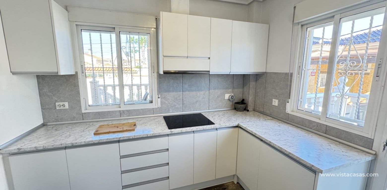 4 soveværelse Villa til salg i Ciudad Quesada - € 540.000 (Ref: 9639889)