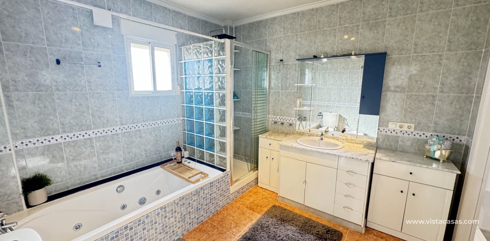 4 soveværelse Villa til salg i Ciudad Quesada - € 540.000 (Ref: 9639889)