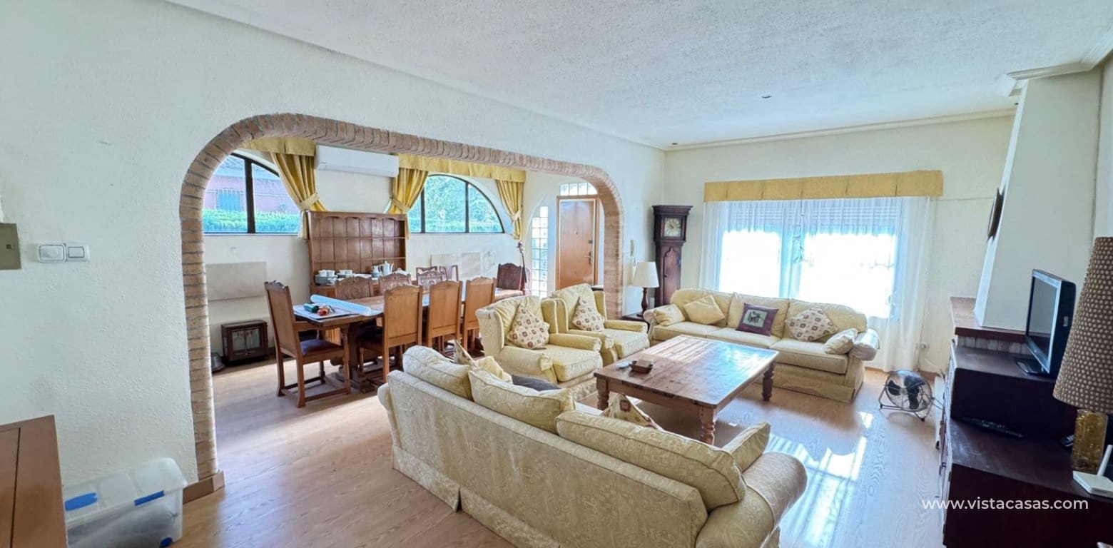 3 slaapkamer Villa te koop in Cabo Roig - € 850.000 (Ref: 9639890)