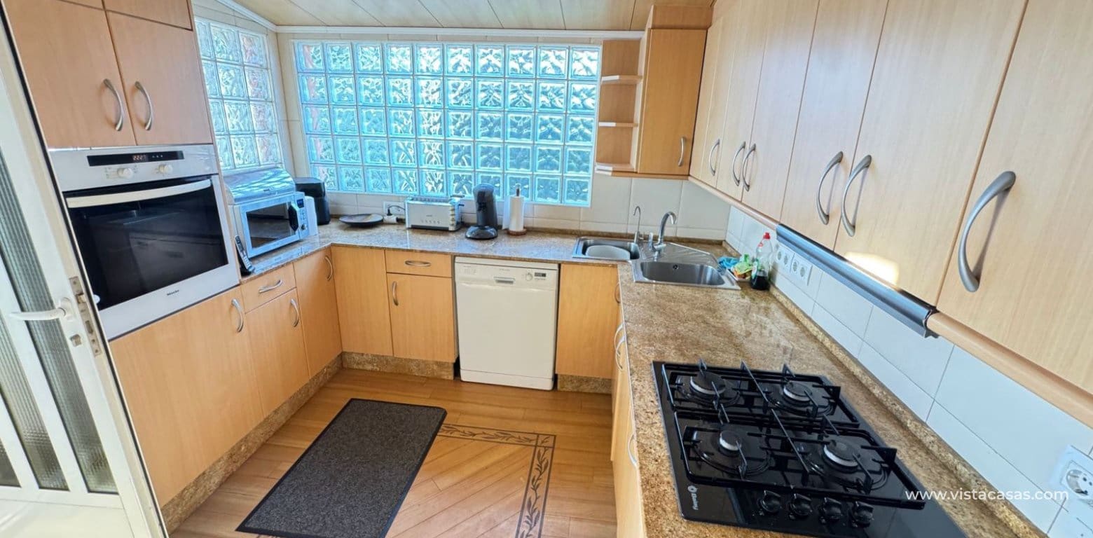 3 slaapkamer Villa te koop in Cabo Roig - € 850.000 (Ref: 9639890)