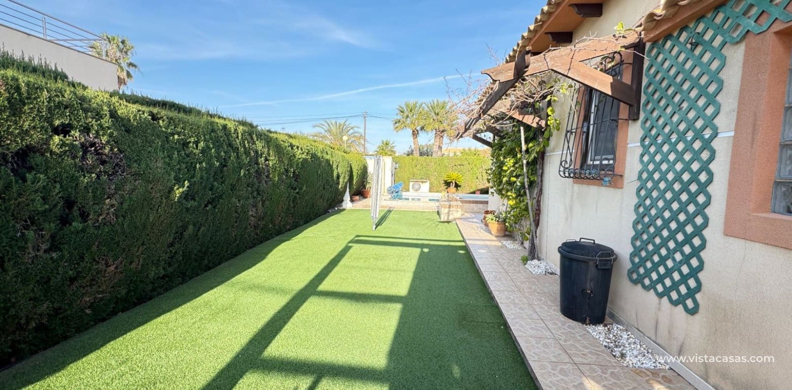 3 slaapkamer Villa te koop in Cabo Roig - € 850.000 (Ref: 9639890)