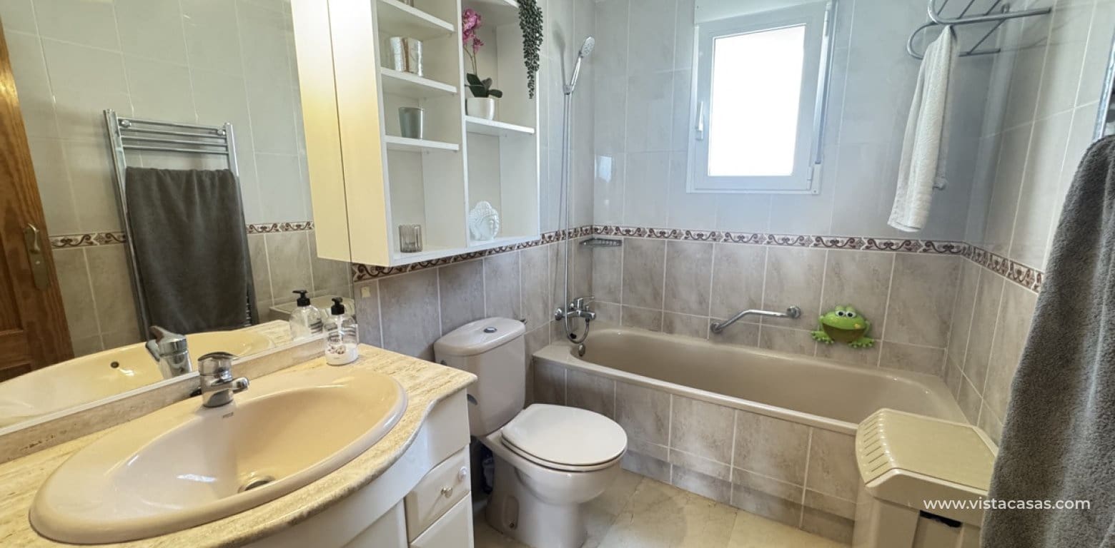 Chalet de 5 habitaciones en San Miguel de Salinas en venta - 599.999 € (Ref: 9639891)