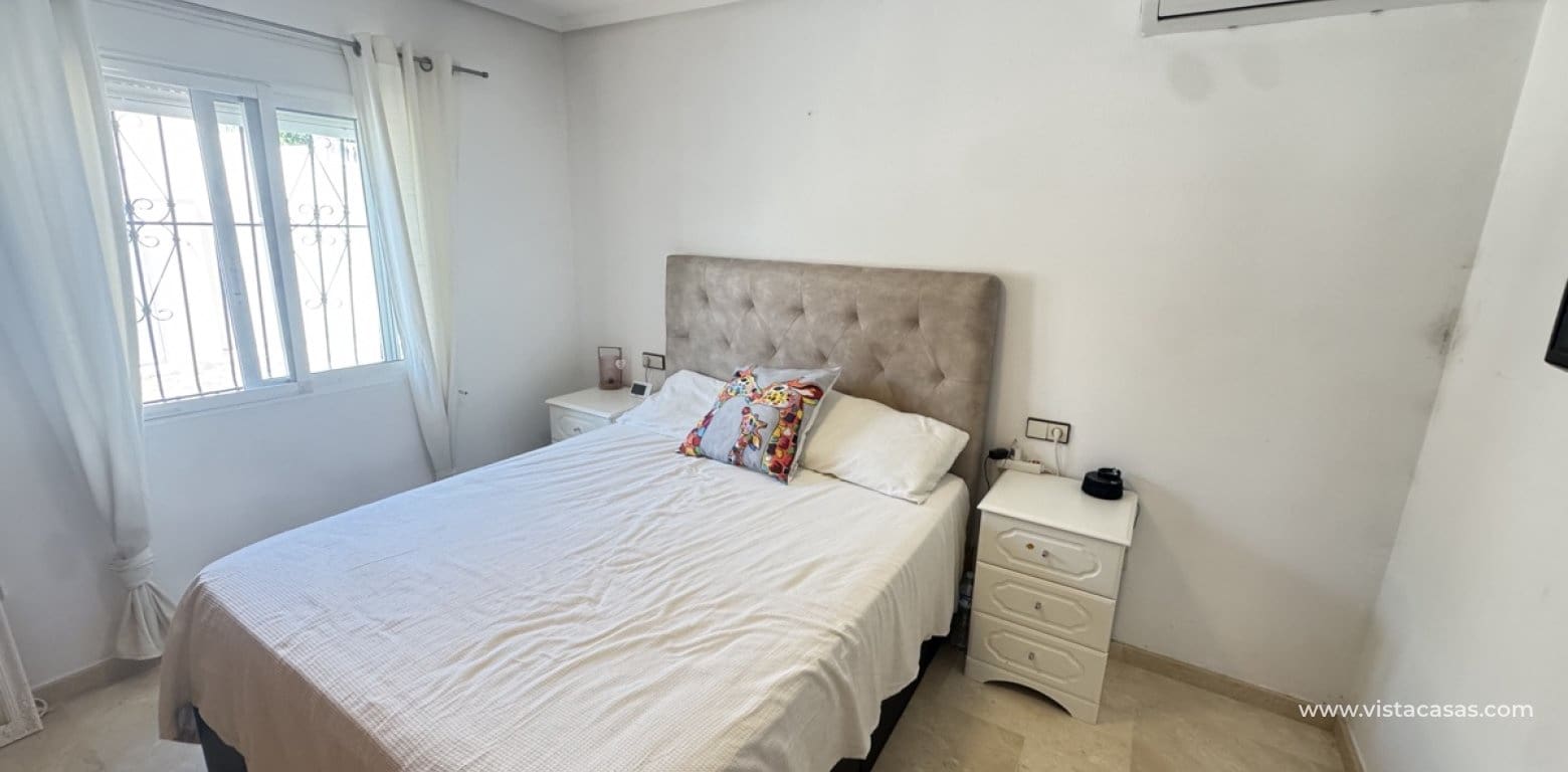 Chalet de 5 habitaciones en San Miguel de Salinas en venta - 599.999 € (Ref: 9639891)