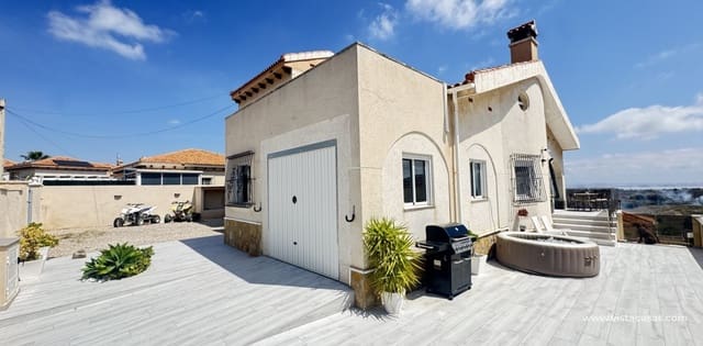 Chalet de 5 habitaciones en San Miguel de Salinas en venta - 599.999 € (Ref: 9639891)