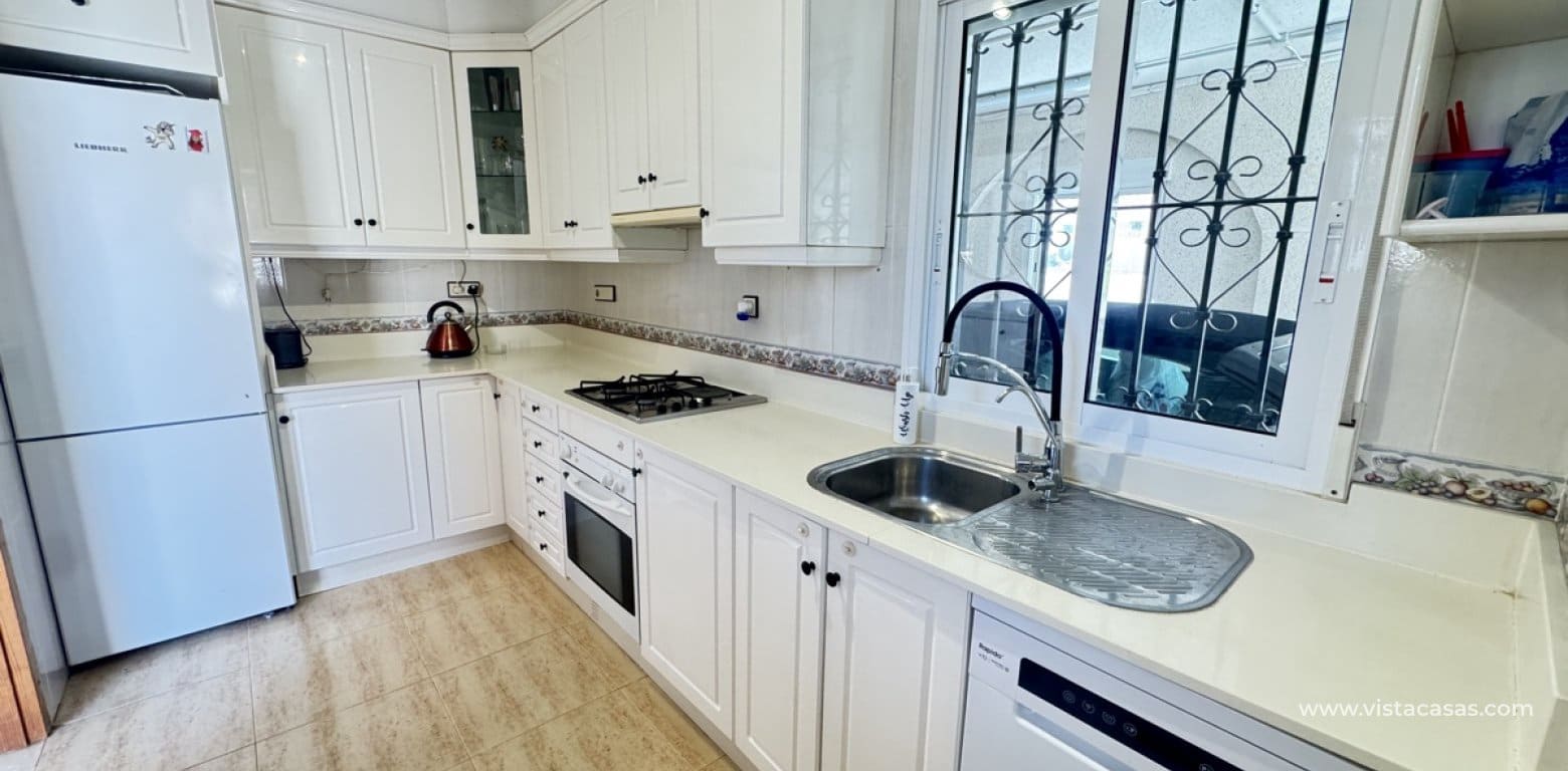 Chalet de 5 habitaciones en San Miguel de Salinas en venta - 599.999 € (Ref: 9639891)