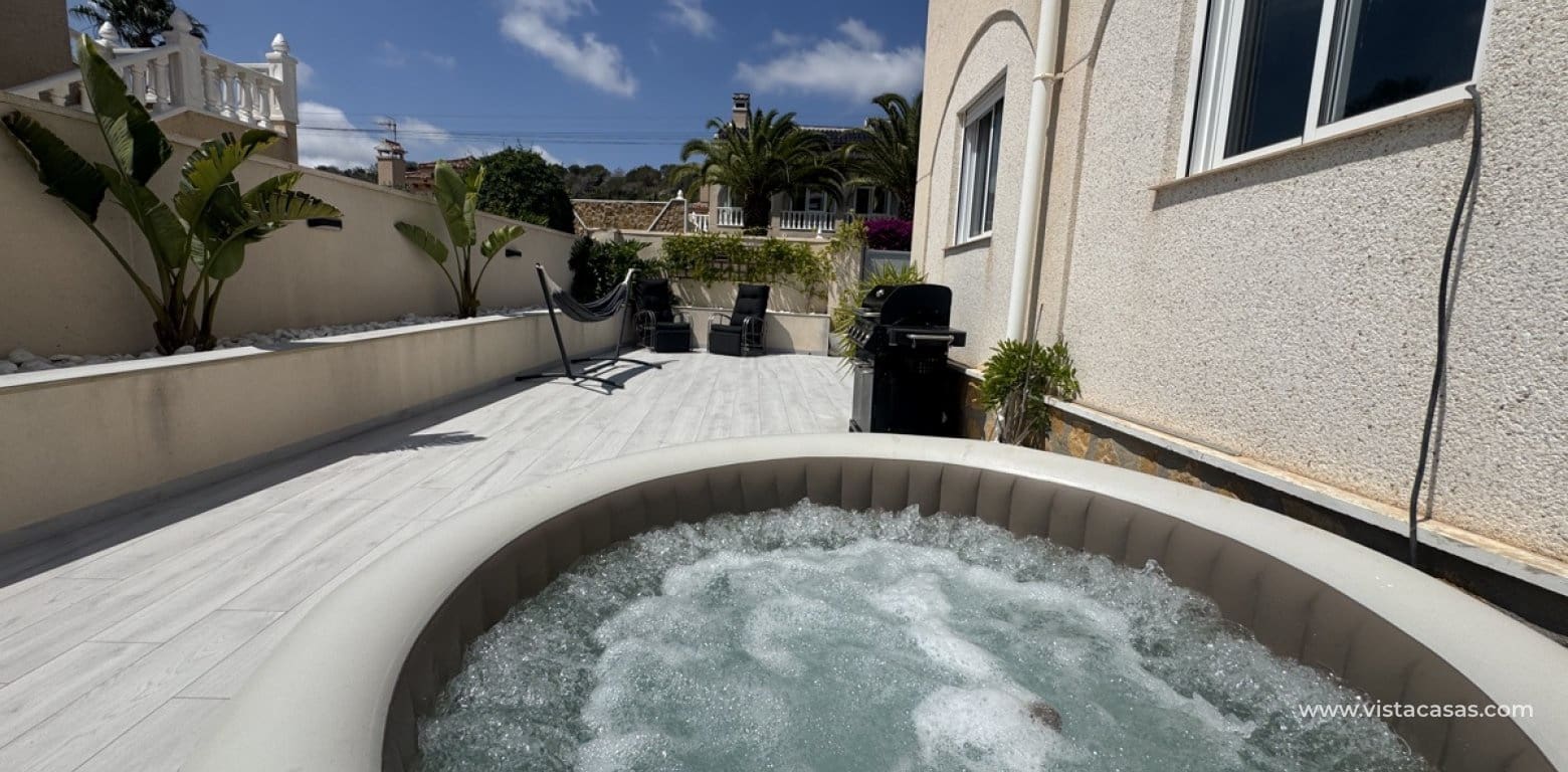 Chalet de 5 habitaciones en San Miguel de Salinas en venta - 599.999 € (Ref: 9639891)