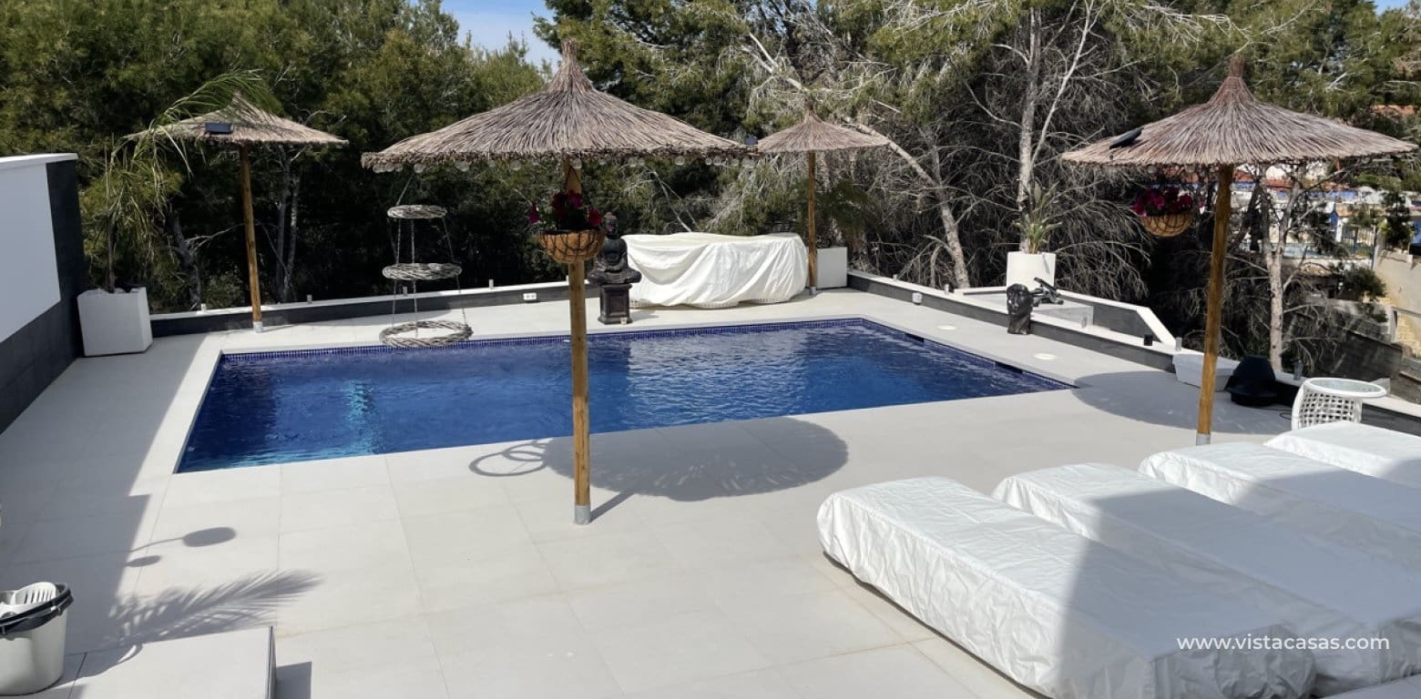 Chalet de 4 habitaciones en Los Balcones en venta - 599.000 € (Ref: 9639894)