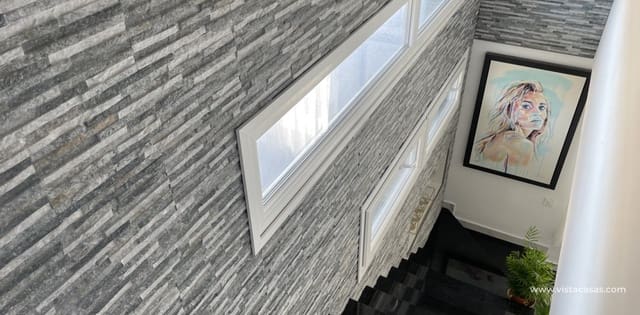 Chalet de 4 habitaciones en Los Balcones en venta - 599.000 € (Ref: 9639894)