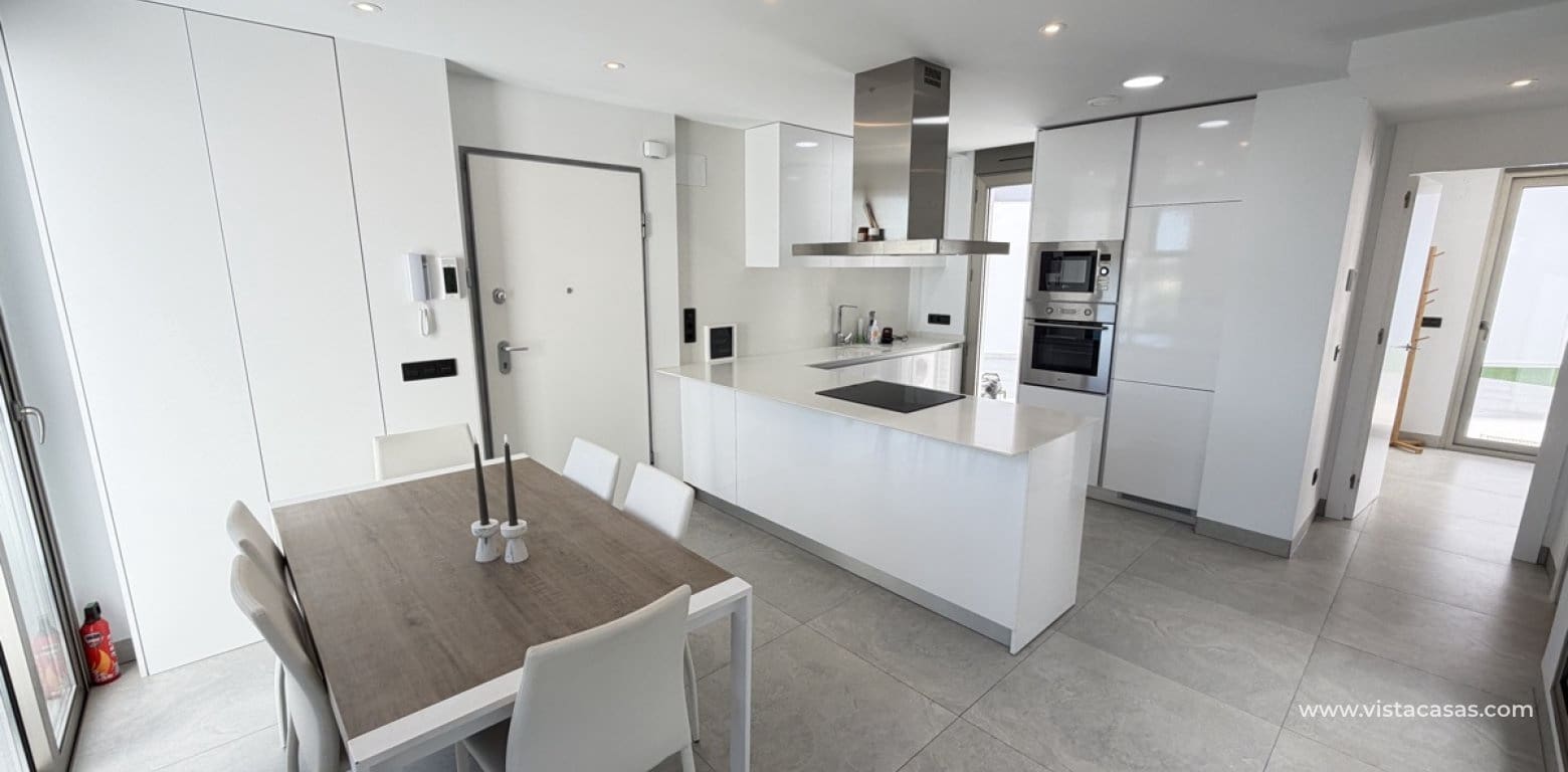 Chalet de 4 habitaciones en Villamartin en venta - 595.000 € (Ref: 9639896)