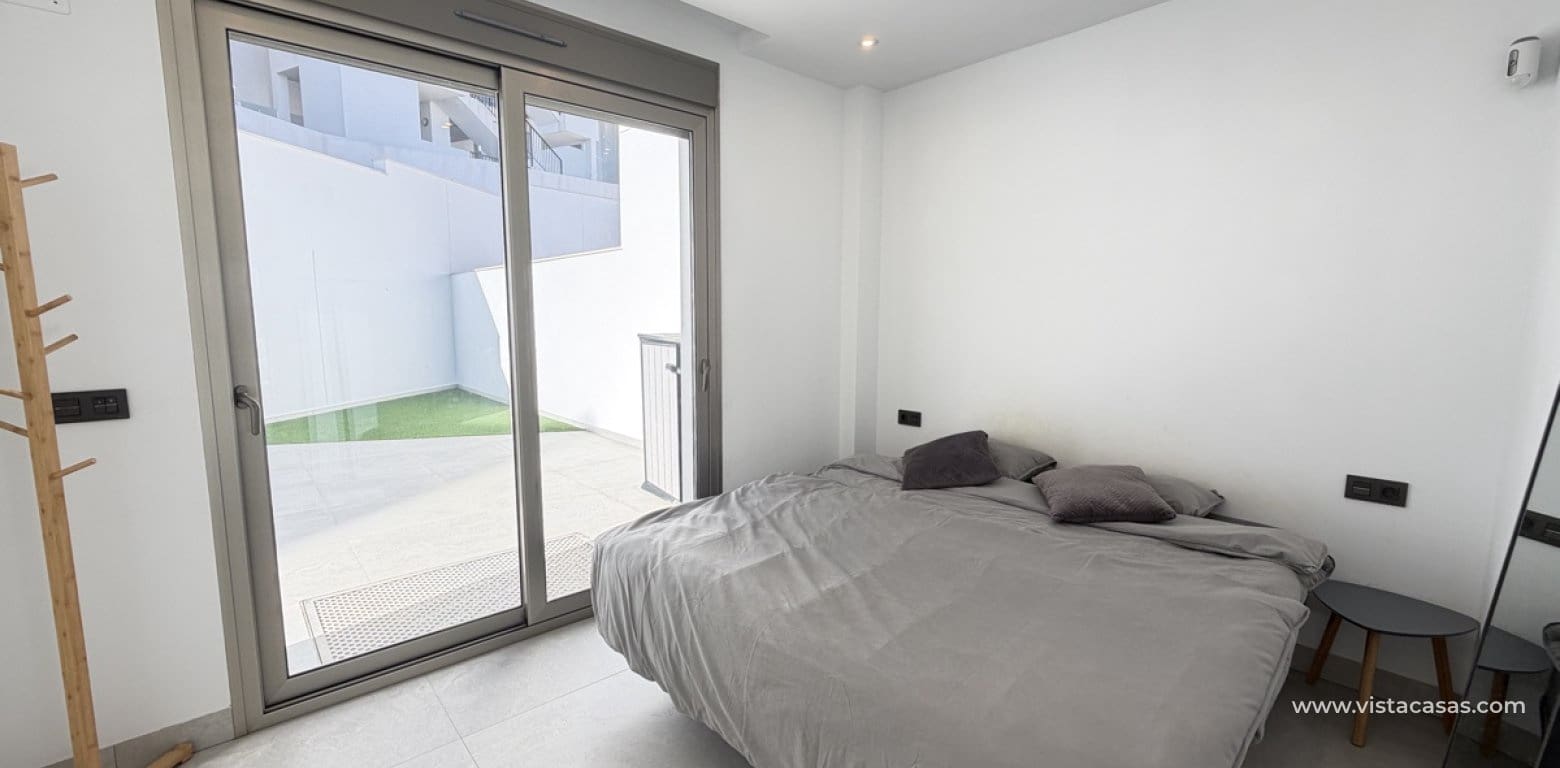 Chalet de 4 habitaciones en Villamartin en venta - 595.000 € (Ref: 9639896)