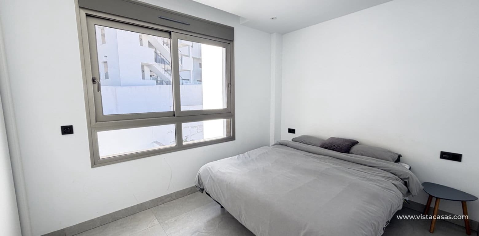 Chalet de 4 habitaciones en Villamartin en venta - 595.000 € (Ref: 9639896)