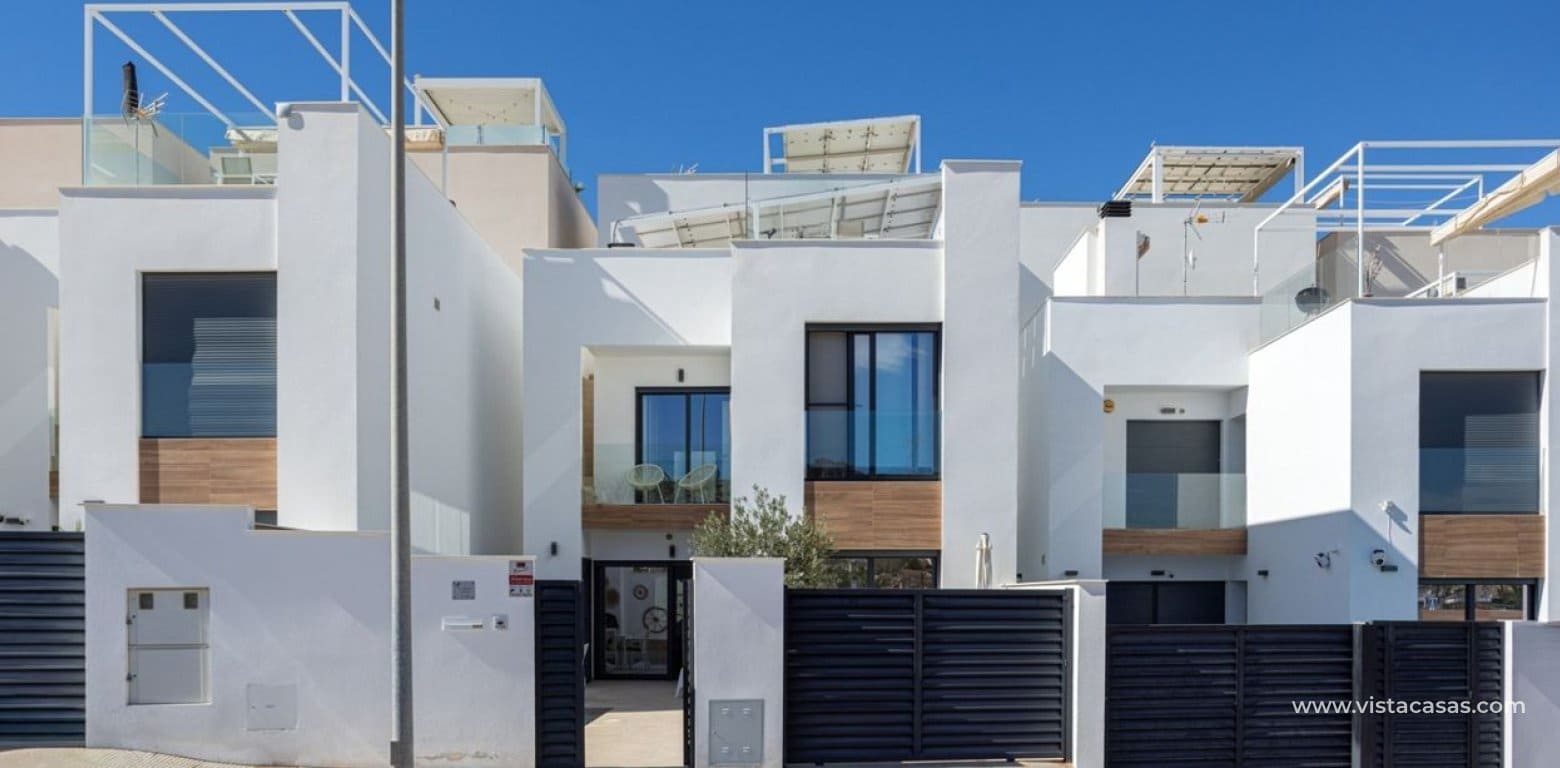 3 bedroom Villa for sale in Benijofar - € 439,900 (Ref: 9639906)