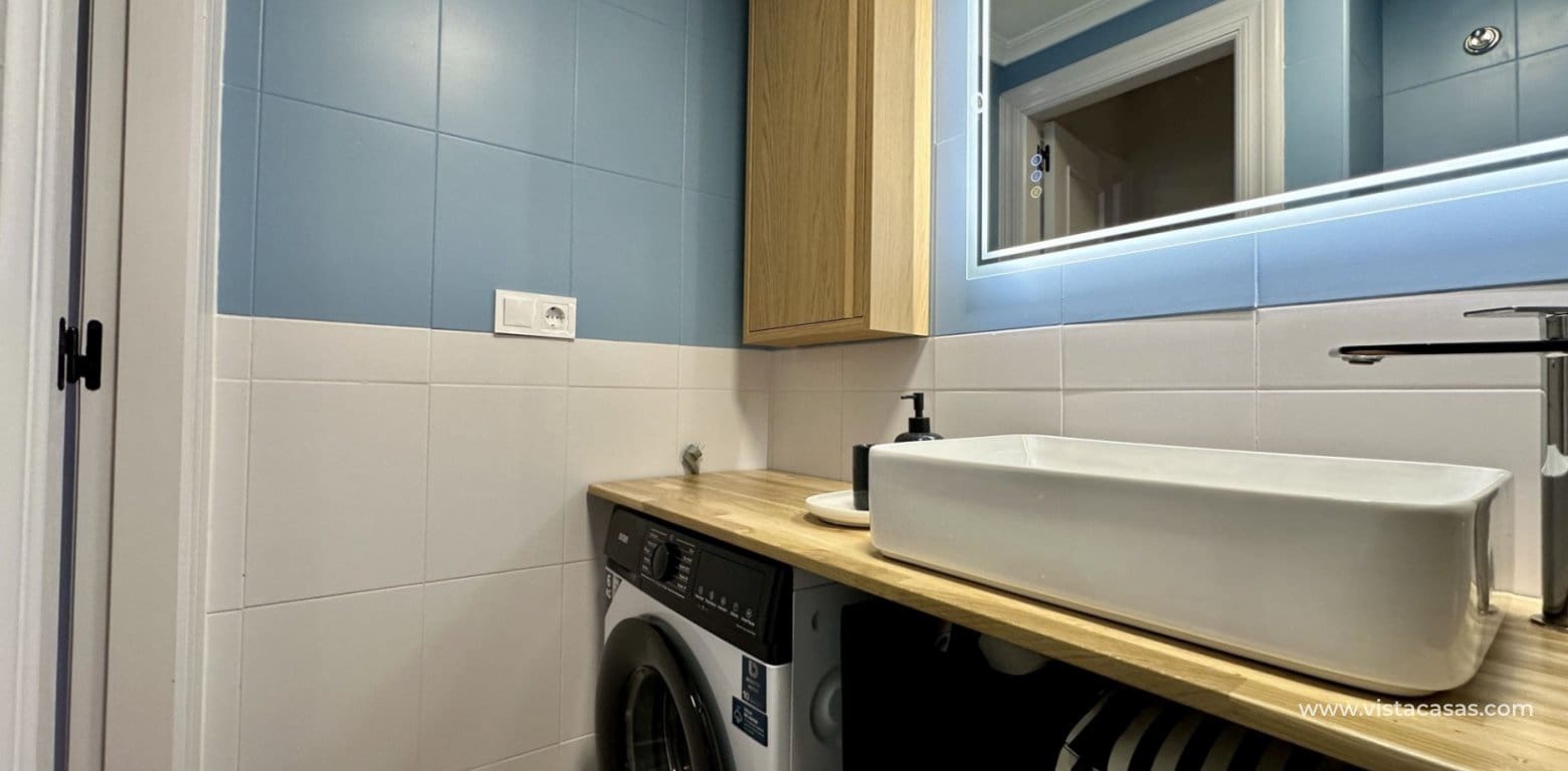 Lägenhet till salu i Torrevieja - 139 000 € (Ref: 9640582)