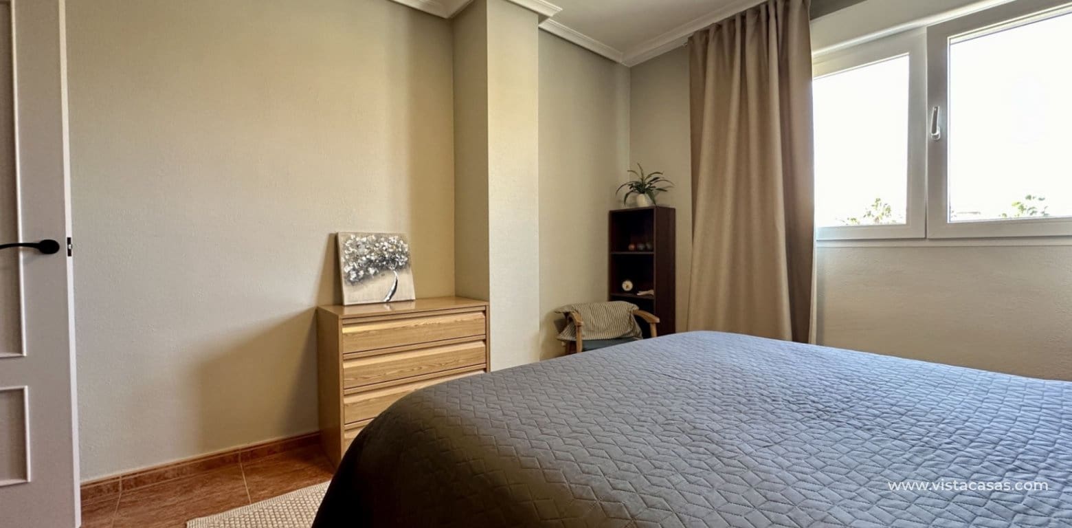 Lägenhet till salu i Torrevieja - 139 000 € (Ref: 9640582)