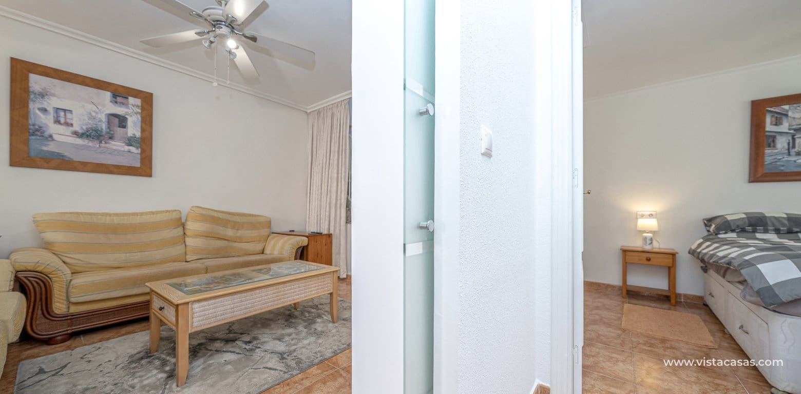 Casa de 3 habitaciones en Cabo Roig en venta - 239.000 € (Ref: 9650338)