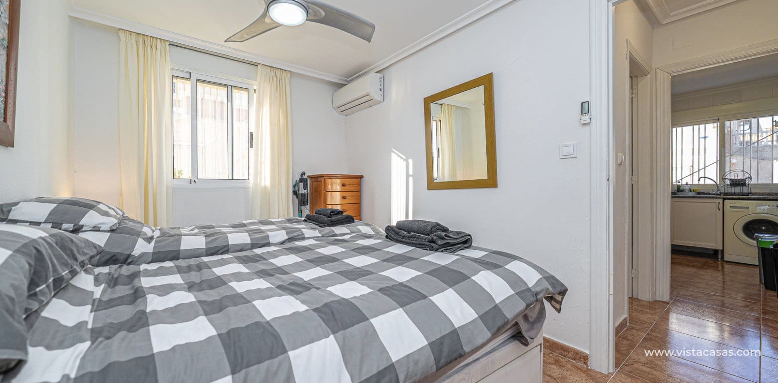 Casa de 3 habitaciones en Cabo Roig en venta - 239.000 € (Ref: 9650338)