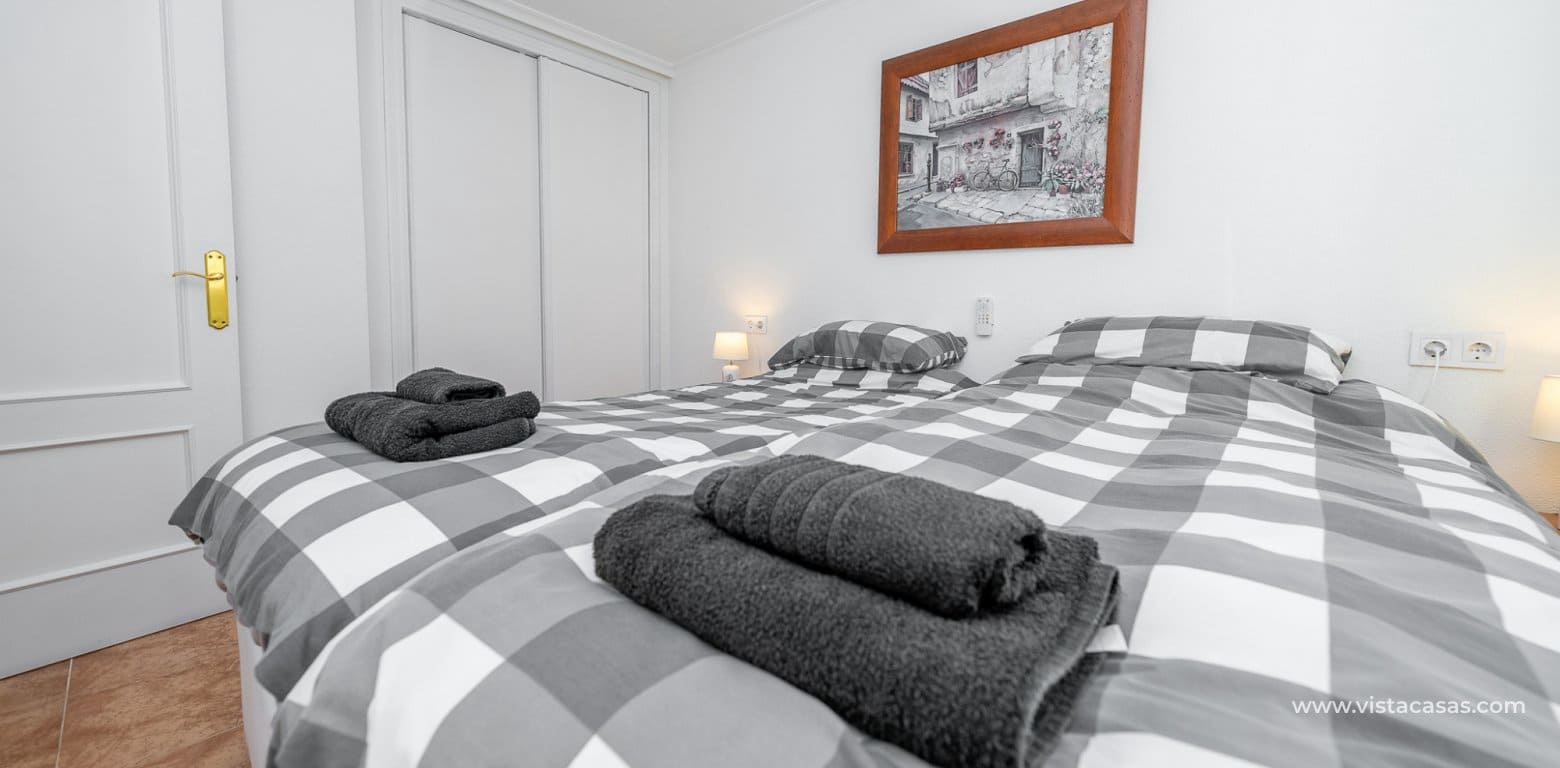 Casa de 3 habitaciones en Cabo Roig en venta - 239.000 € (Ref: 9650338)