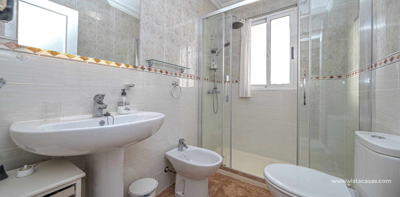 Casa de 3 habitaciones en Cabo Roig en venta - 239.000 € (Ref: 9650338)