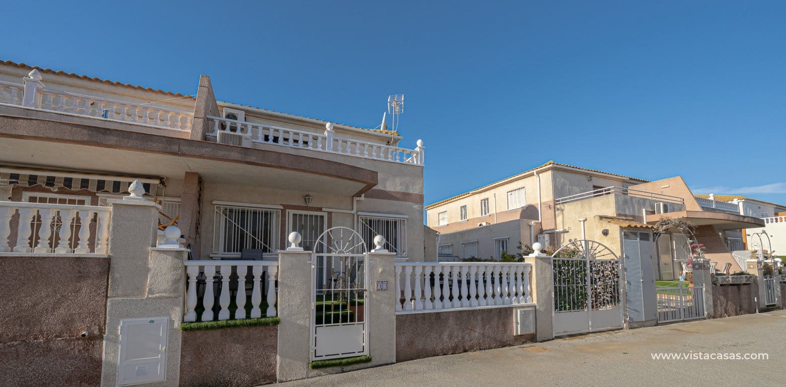 Casa de 3 habitaciones en Cabo Roig en venta - 239.000 € (Ref: 9650338)