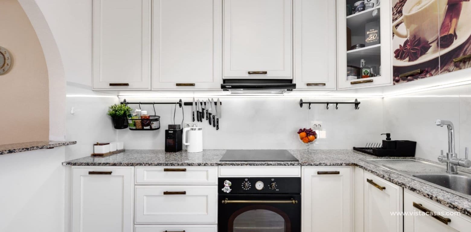 3 bedroom Townhouse for sale in Torrevieja - € 249,900 (Ref: 9656411)