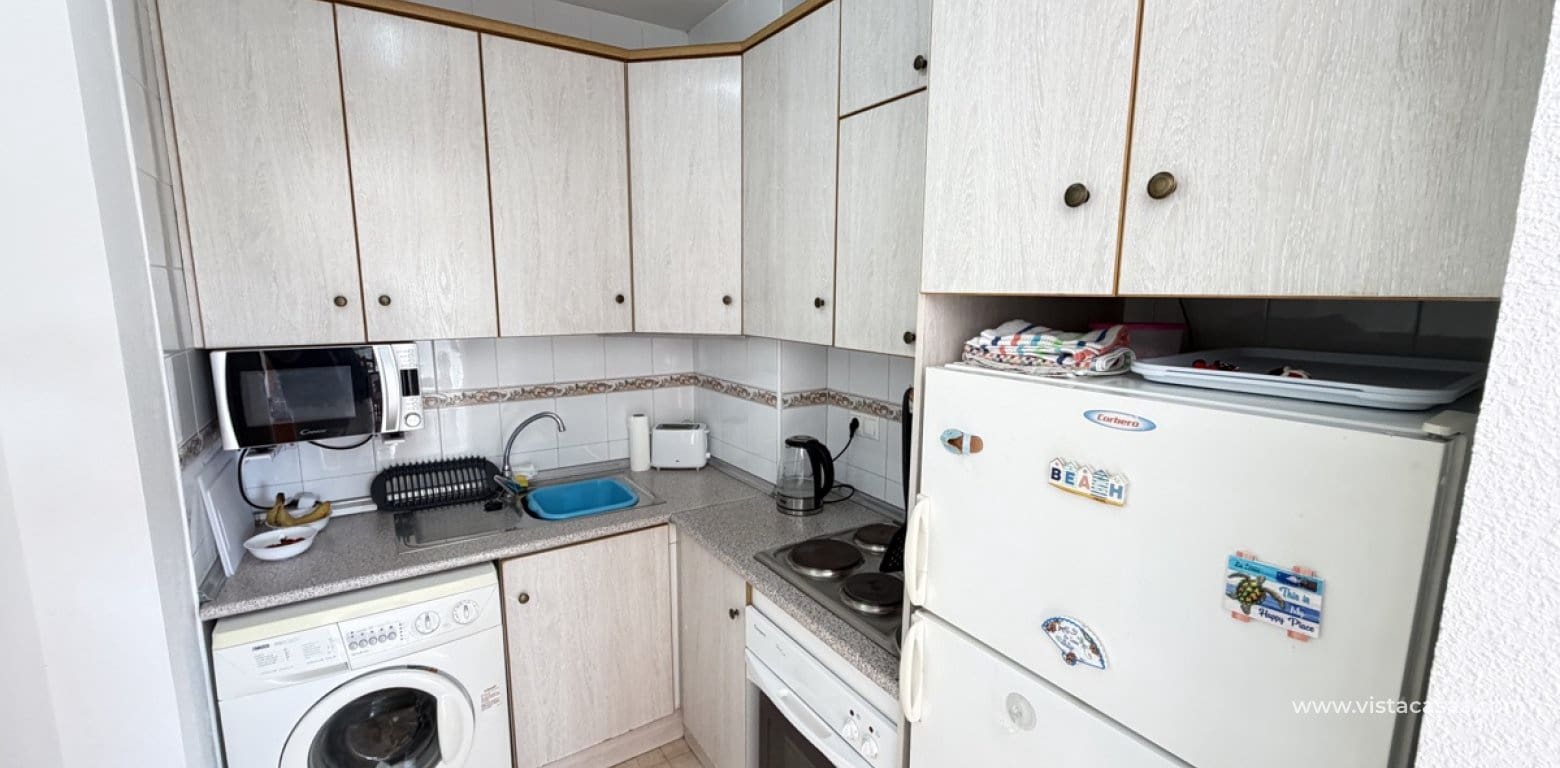 2 soveværelse Lejlighed til salg i La Zenia - € 175.000 (Ref: 9663238)