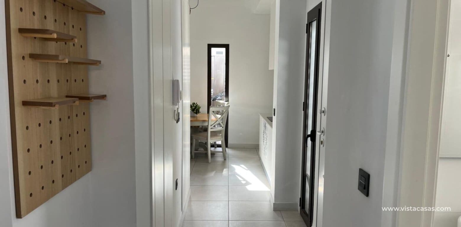 Chalet de 3 habitaciones en Cabo Roig en venta - 360.000 € (Ref: 9663239)