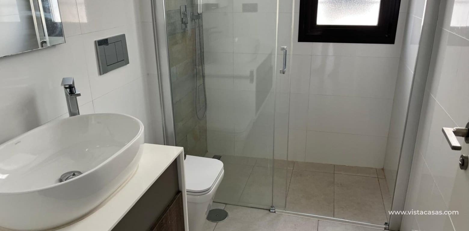 Chalet de 3 habitaciones en Cabo Roig en venta - 360.000 € (Ref: 9663239)